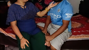 Payudara Besar Semulajadi India Bhabhi Dalam Video Porno Amatur India Sebenar