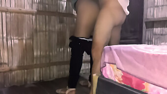 Remaja (18+) Digoda Dan Diliwat Oleh Lelaki Tua