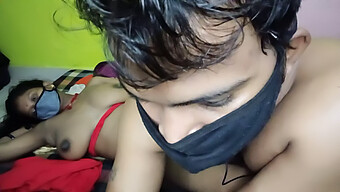 18+ Indian Teen'S Masturbation Video With Oral Cumshot