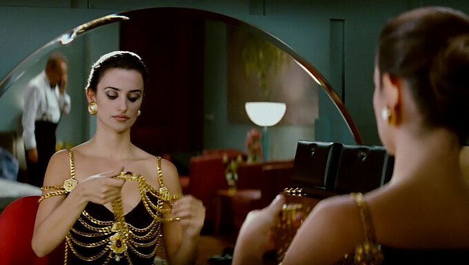 Penelope Cruz'S Big Natural Boobs And Kissing In Hd Video