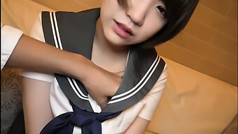 Japonská Teenka (18+) Je V Tomto Hd Videu Šukána A Creampie