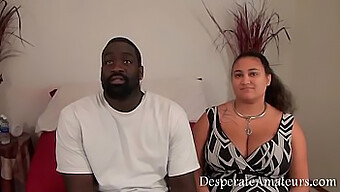 Siyah Ebony Swinger Nikki'Nin Büyük Göğüsleri Ekranda